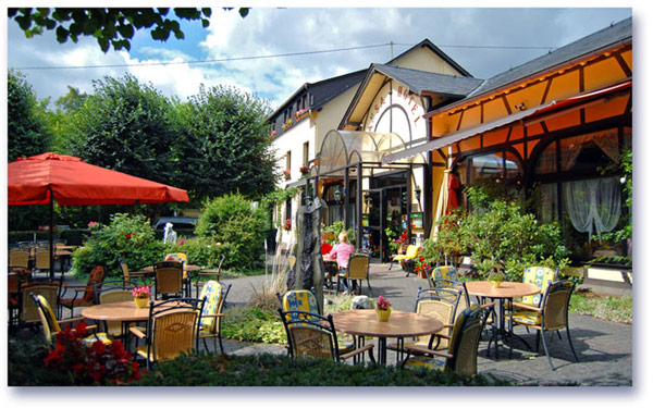 Hotel Restaurant Hansa im Sommer