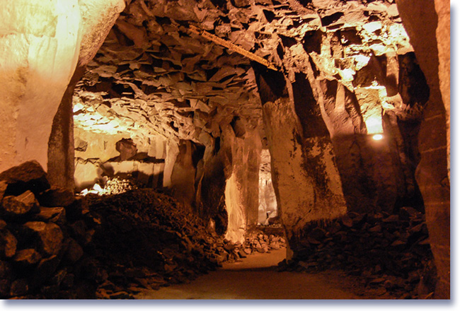 32 m unter der Oberfläche - Die Basalt-Felsenkeller unter Mendig - Hier ein Beispiel unter Vulkanbrauhaus/Vulkanbrauerei
